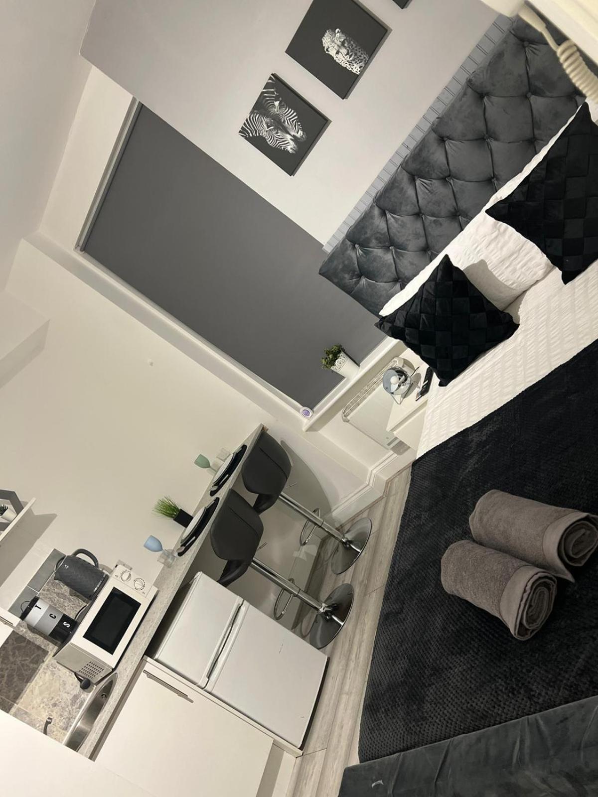Central Studios In Top Location Лондон Екстериор снимка